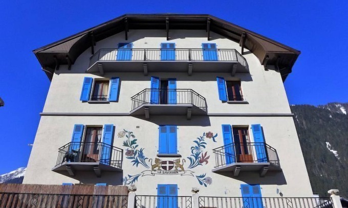Chamonix City Centre Apartment | Le Savoisien by Interhome