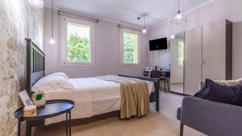 Mirandola Apartment | -Le stanze dei Pico- Wi-Fi, nel cuore di Mirandola - una terrazza unica sul tetto