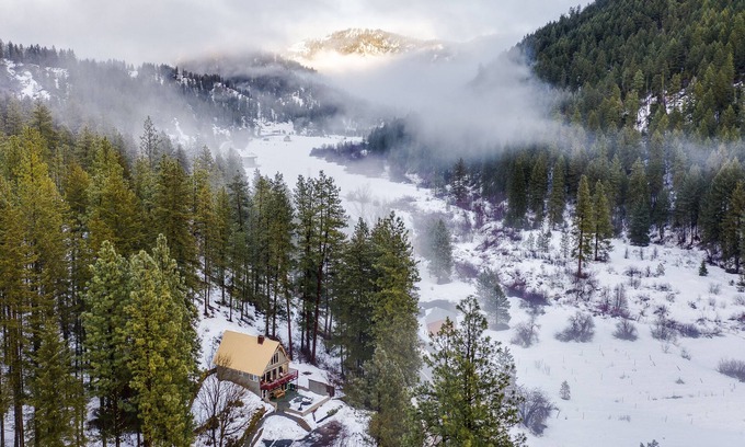 Leavenworth Cabin | Leavenworth Cabin Close To Town And Jaw Dropping View!