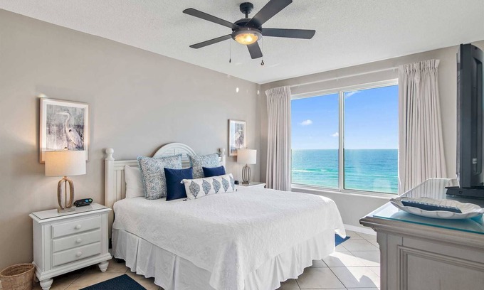 Fort Walton Beach - Destin Condo | Leeward Key 804 Beach Service Included, 2 Bed/2 Bath Amazing Views