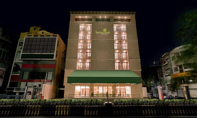 Rajkot Hotel | Lemon Tree Hotel, Rajkot