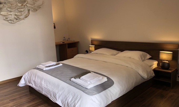 Markopoulo Mesogaias Apartment | Lemon Tree Suites Near ATH Airport