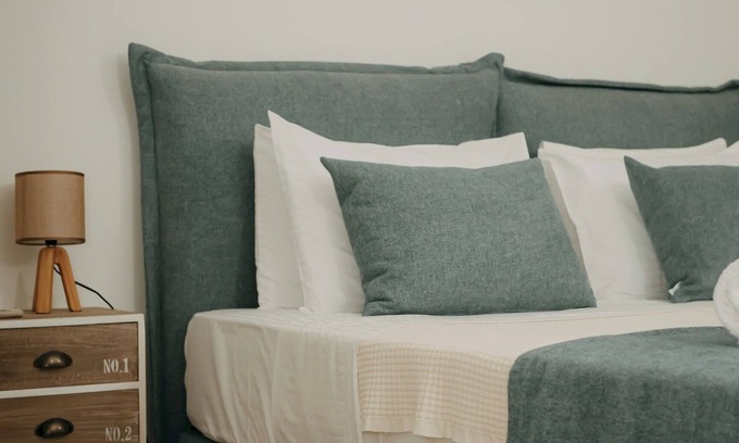 Old Town Apartment | Lenko Bianco Studio by Estia