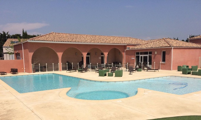 Saint-Christol House | Les Aigrettes Résidence le Bacchus