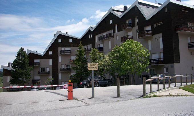 Les Angles Apartment | Les Angles (66) APT pleasant, quiet and close to all activities