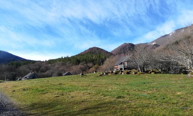 Osse-en-Aspe Ski Chalet | Les chalets de la forêt d'Issaux