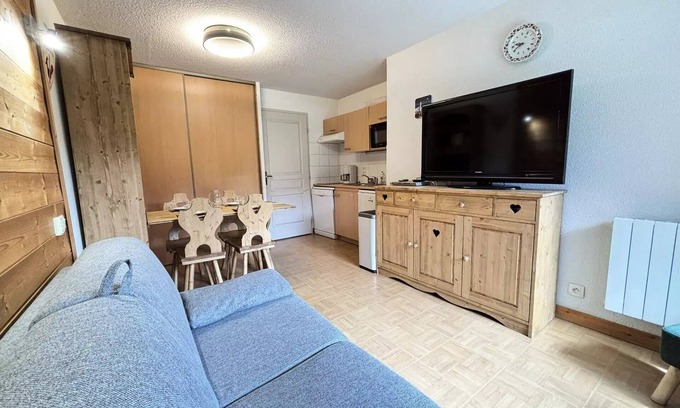 Flumet Apartment | Les Evettes Chalets - Apartment at the foot of the slopes of the diamond space