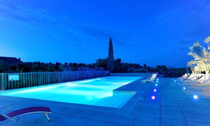 Paradou House | Les Garrigues de la Vallée des Baux by Interhome