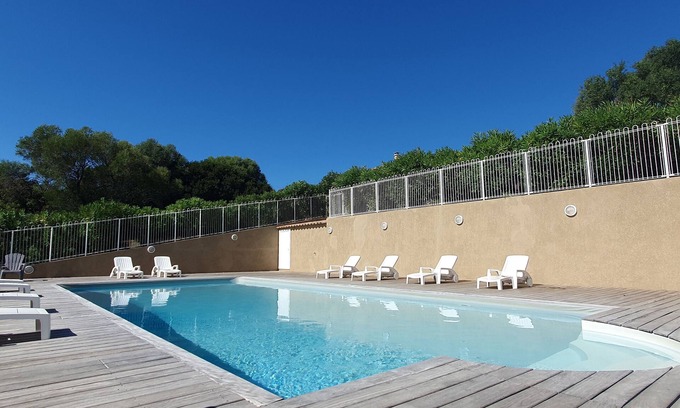 Figari House | Les Hauts de Cagna estate of 3 villas with swimming pool 6 kms from the sea.PROMO
