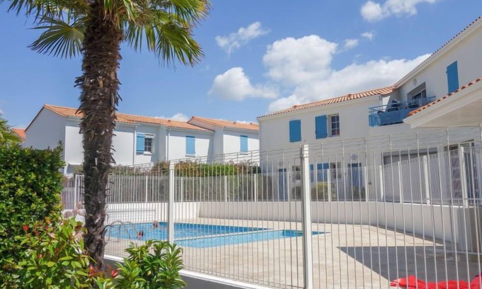 Vaux-sur-Mer House | Les Jardins d'Agathe by Interhome