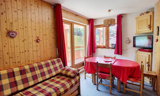 Les Bruyeres Apartment | Les Menuires 3 rooms, 6 pers, ski-in ski-out, pets allowed