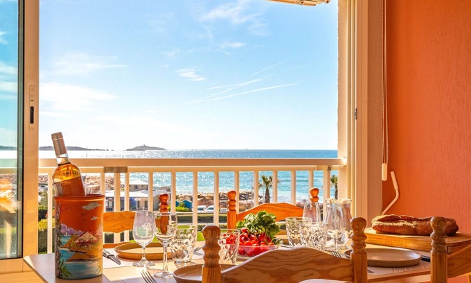 Six-Fours-les-Plages Apartment | Les Morières by Interhome