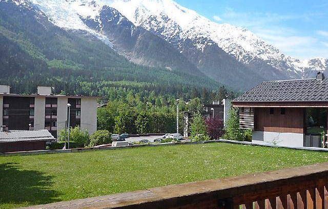 Chamonix City Centre Apartment | Les Pècles