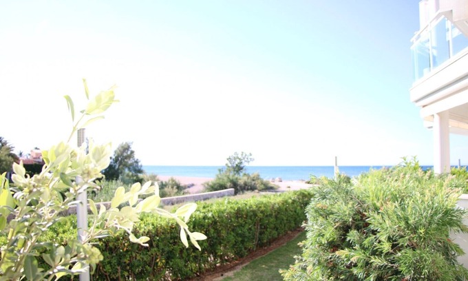 Les Deveses Apartment | LES PORTELLES Nº57 1ª Línea Playa