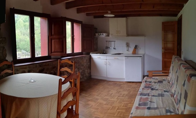 Sames House | Les Vegues, Apto.6 - c.roja.
