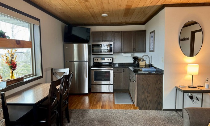 Two Harbors Condo | Lester River Gooseberry Trailside 4-Plex Suites | Lake View | Trail Access