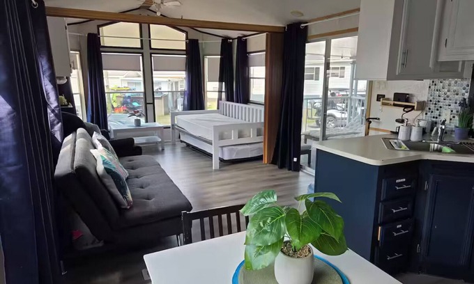 Sherkston Cottage | Let's create Memories where FUN is LIFE at Sherkston Shores Resort.