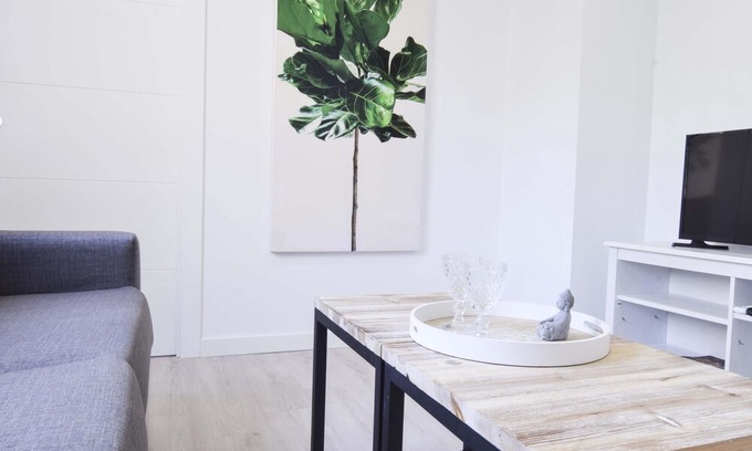 Poligono Alameda Apartment | Letmalaga Andalucia 2