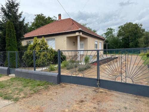 Verpelet House | Levendula vendégház