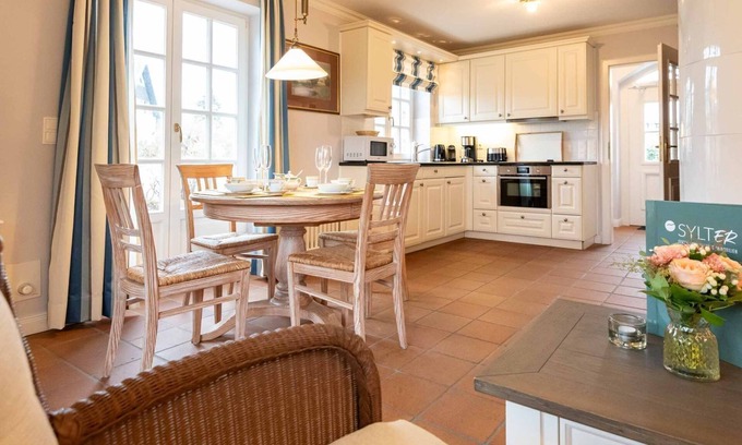 Wenningstedt-Braderup Apartment | LH Isernhagenhof, App.1 - Wunderschöne 3-zimmer Ferienwohnung mit ca. 64 m², für bis zu 4 Personen