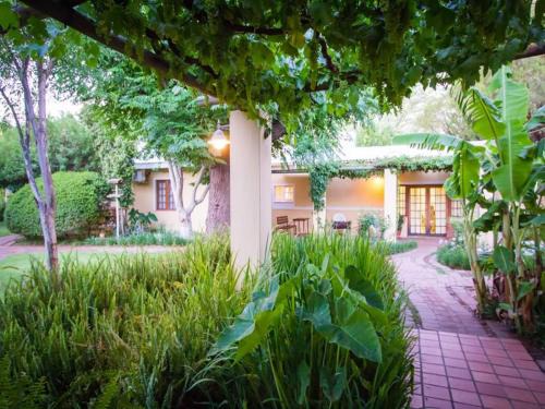 Upington Bed & Breakfast | Libby's Lodge