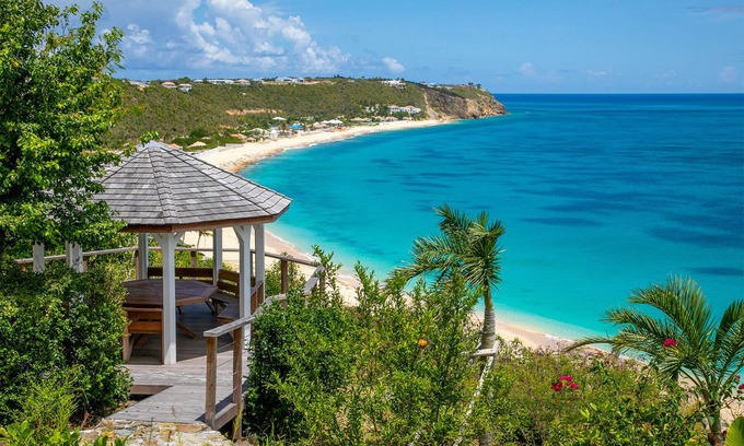 Les Terres Basses Villa | Libellule - Elevated Beachfront Villa