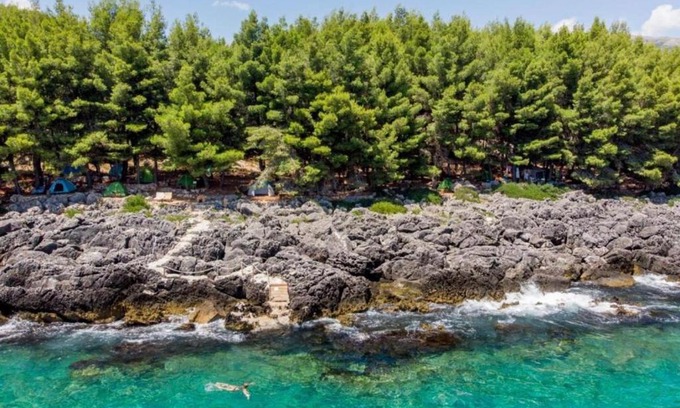 Himare Apartment | Life on Green