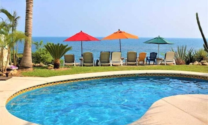 Carrizalillo Apartment | Light And Bright Ocean Front 2 Bedroom