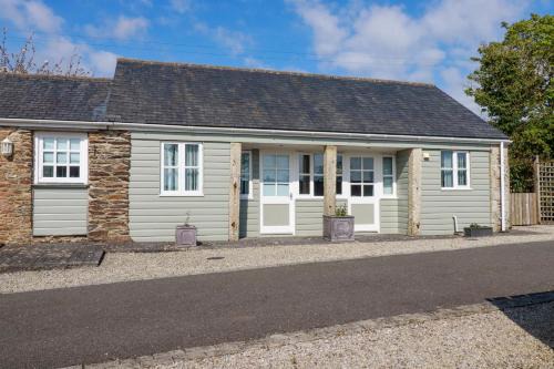 Truro House | Lighthouse Cottage