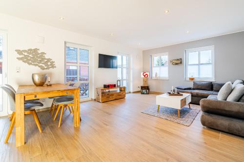 Greetsiel Apartment | Lighthouse
