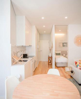Centro / Baixa Apartment | Liiiving in Porto - Aliados Stone Apartment