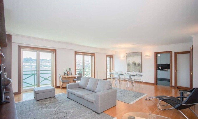 Oliveira do Douro Apartment | Liiiving in Porto - Douro Riverside Apartment