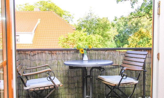 Zingst Apartment | Likedeeler 1, vacation apartment in the center of Zingst