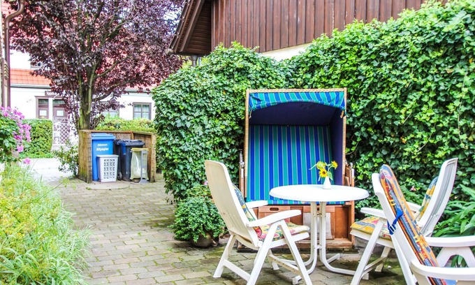 Zingst Apartment | Likedeeler 6, vacation apartment in the center of Zingst