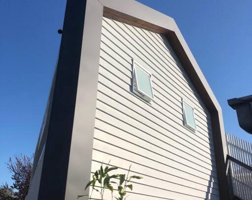 East Geelong Apartment | Limeburners Loft Geelong - Walk to CBD Waterfront Hospitals