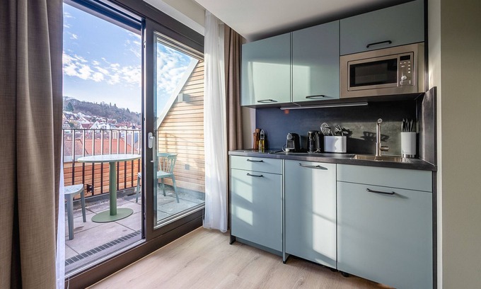 Feuerbacher Tal Apartment | Limehome Stuttgart Elsenhansstr.