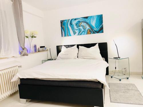 Pempelfort Apartment | Linda Home by Railway Station , Airport in City Centre