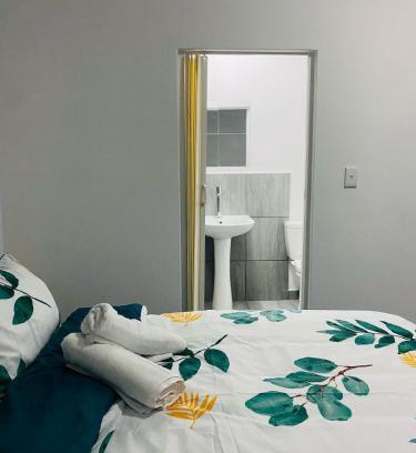 Ekurhuleni House | Linies guest house