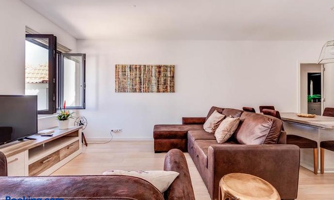 Santa Catarina Apartment | Lisbon Palace Apartment