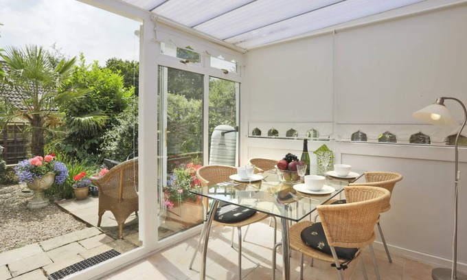Friston Cottage | Little Chequers
