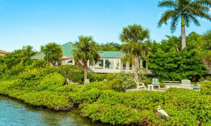 Wulfert House | Little Current home