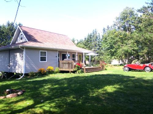 Canoe Cove House | Little Eden Summer Beach Home