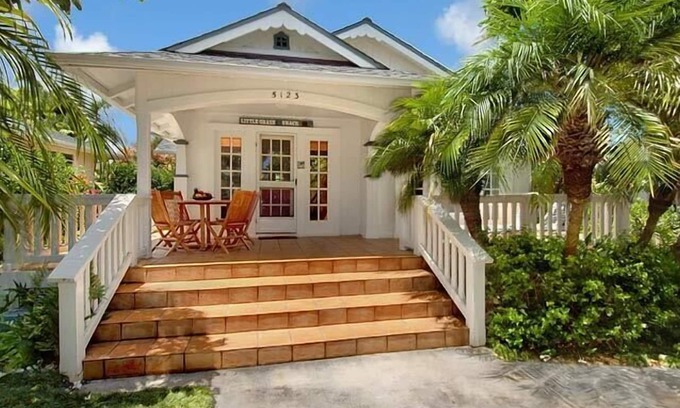 Poipu House | Little Grass Shack, A/C in bedrooms