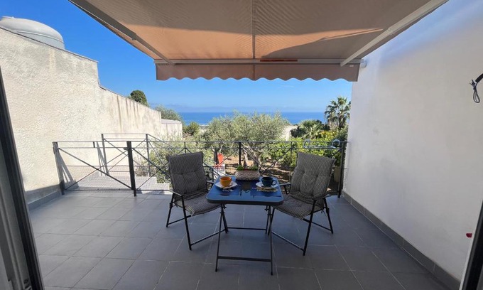 Paparella Apartment | Little Home Valderice
