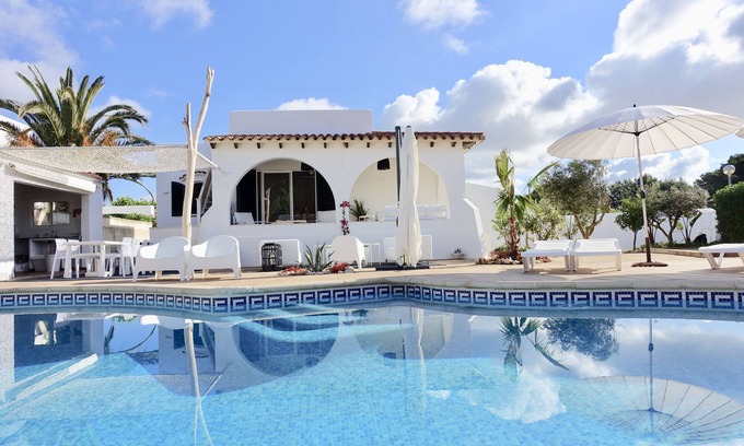 Cala en Blanes House | Little Menorca - Family Villa with Large Pool and Beach Access