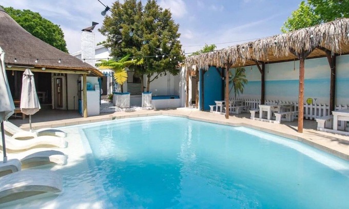 Bedfordview Bed & Breakfast | Little Mykonos