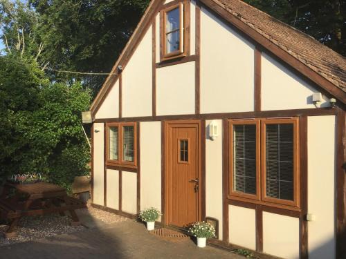 Egloshayle House | Little Nest EV Point