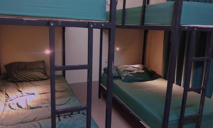 Pakse Bed & Breakfast | Little Pakse Hostel