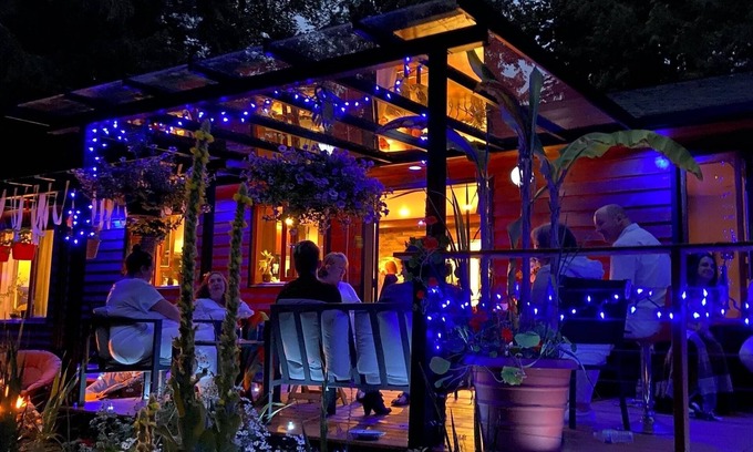 Langley Cottage | Little paradise in the forest. Close to Fort Langley.