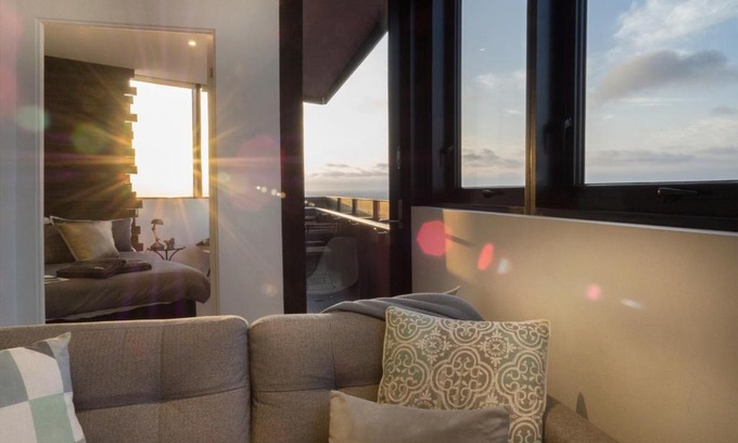 Carlton South Apartment | LittleStay Swanston - 2 Bedroom Aptm